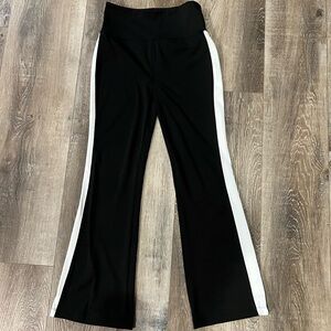 Lou & Grey Women’s Black Spandex Athletic Pants w/ White
Stripe | Size S